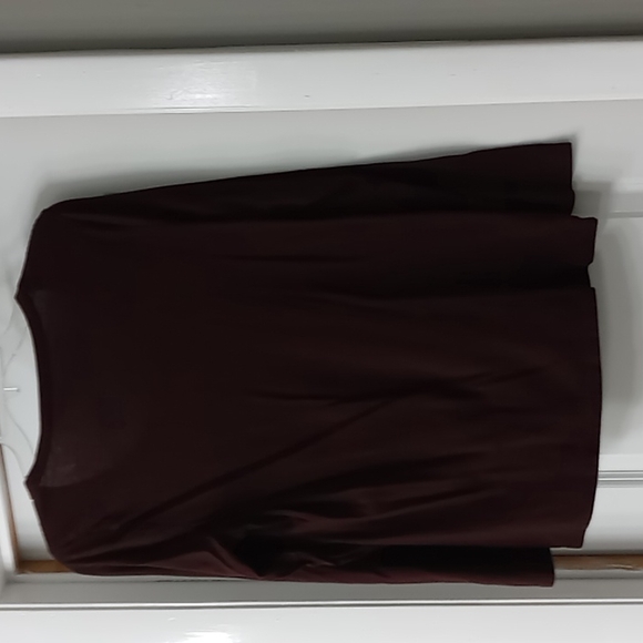 Ann Taylor Basic Tee - Picture 3 of 4